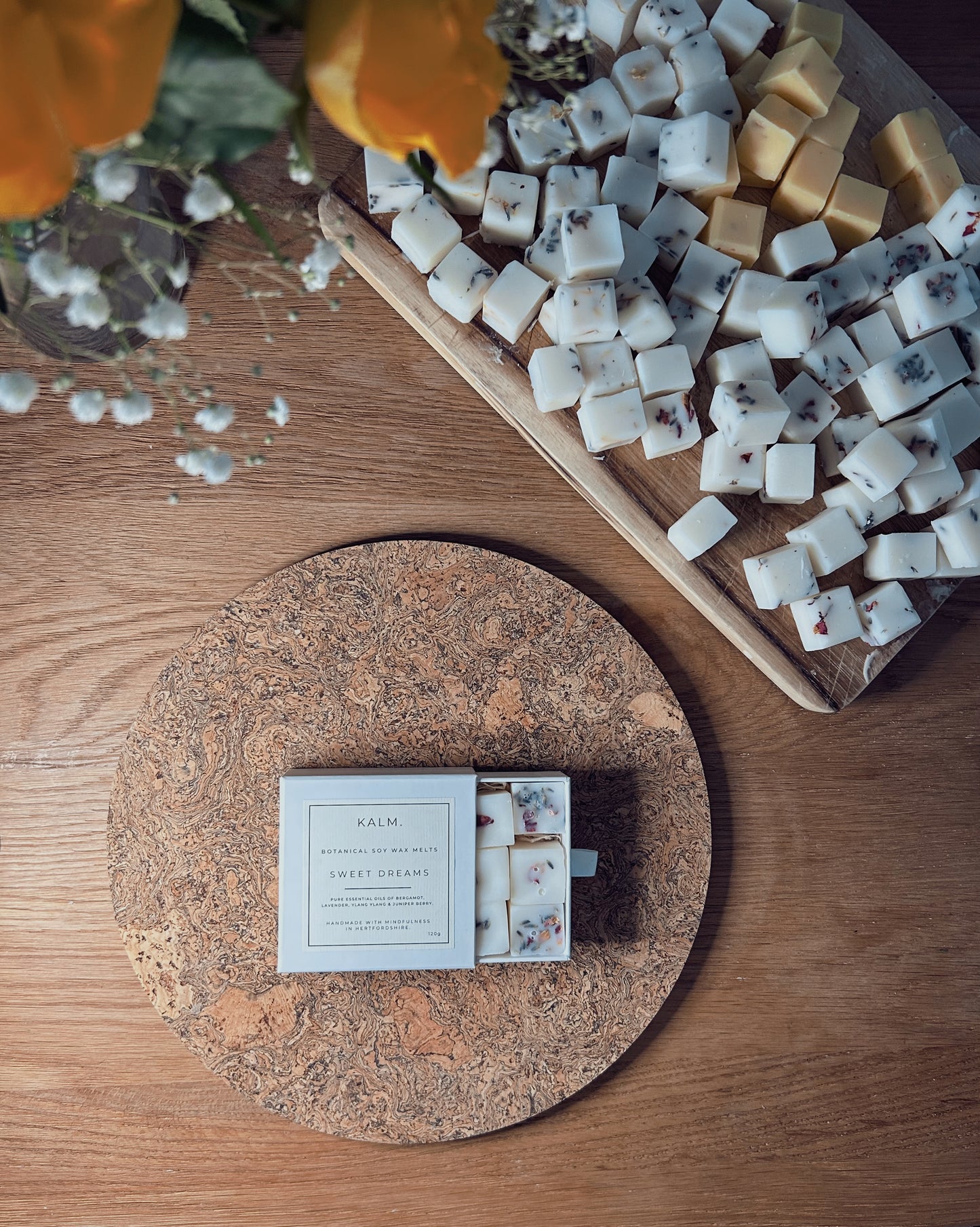 Sweet Dreams Wax Melts. Bergamot, French Lavender, Ylang Ylang, Juniper Berry & Roman Chamomile. - KALM. Wellbeing Scents