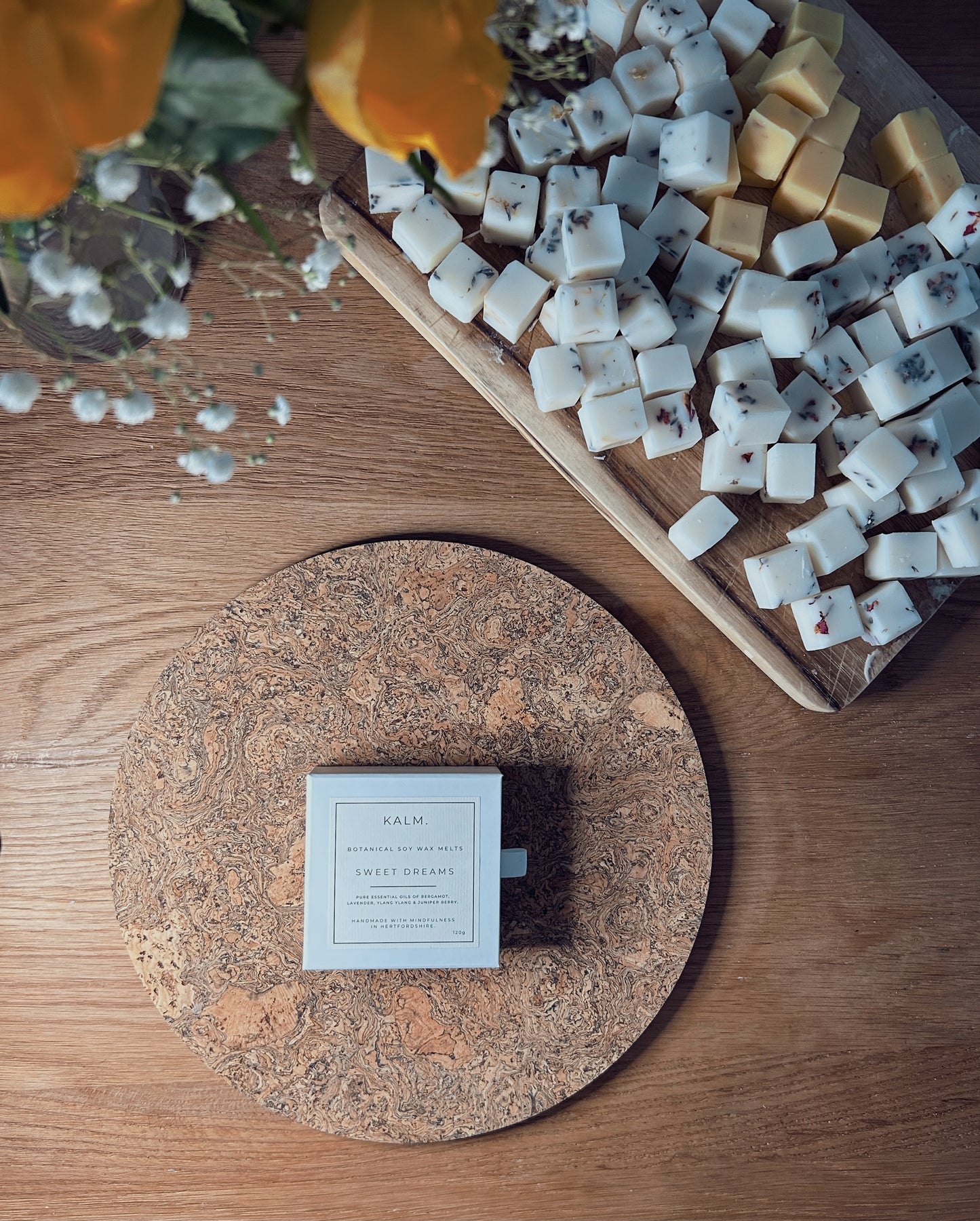 Sweet Dreams Wax Melts. Bergamot, French Lavender, Ylang Ylang, Juniper Berry & Roman Chamomile. - KALM. Wellbeing Scents