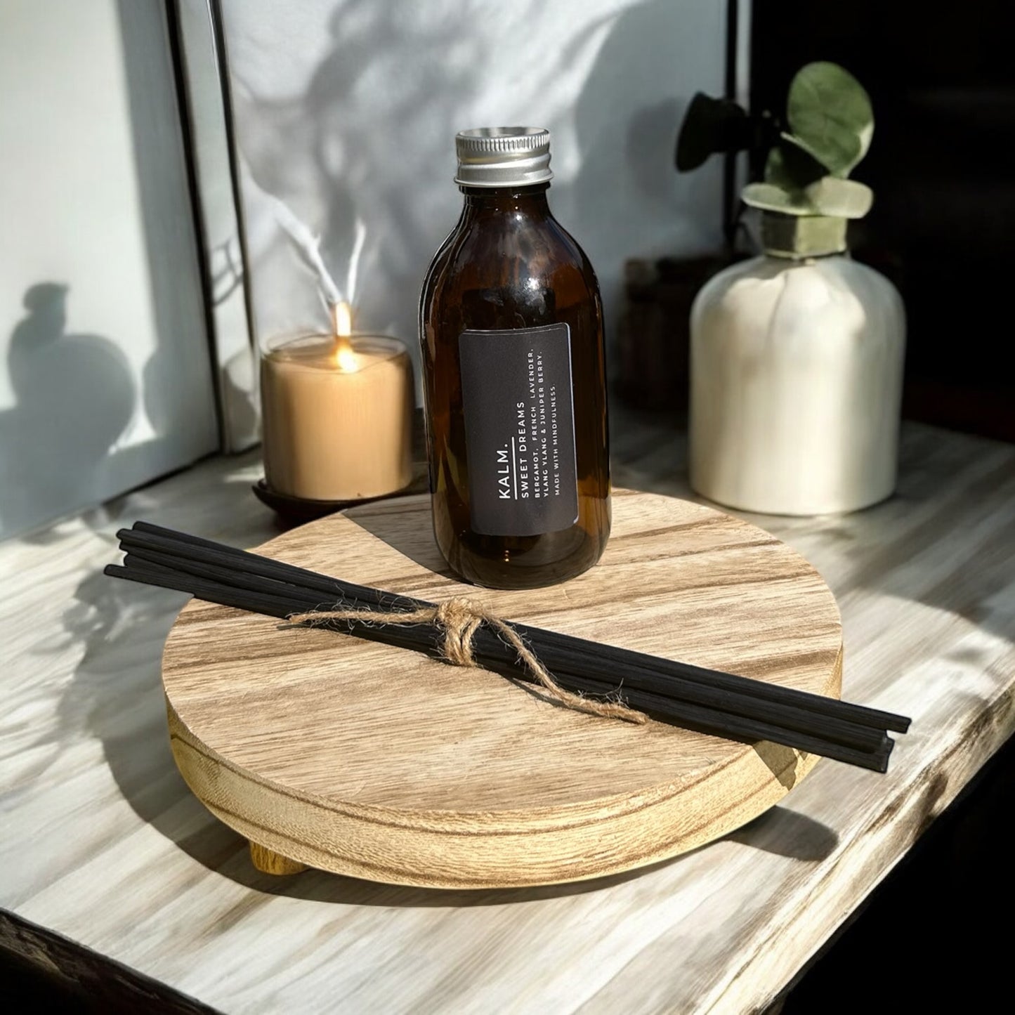 Sweet Dreams Diffuser Refill. Bergamot, French Lavender, Ylang Ylang, Juniper Berry & Luxurious Roman Chamomile. - KALM. Wellbeing Scents