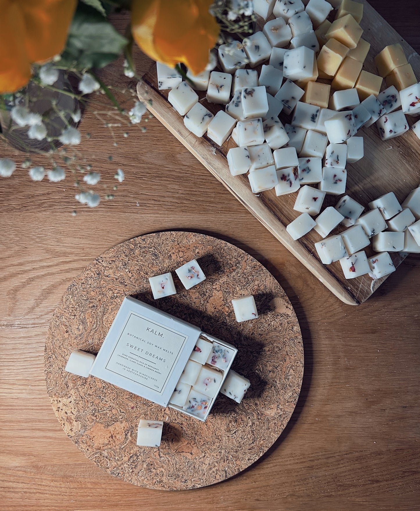 Sweet Dreams Wax Melts. Bergamot, French Lavender, Ylang Ylang, Juniper Berry & Roman Chamomile. - KALM. Wellbeing Scents