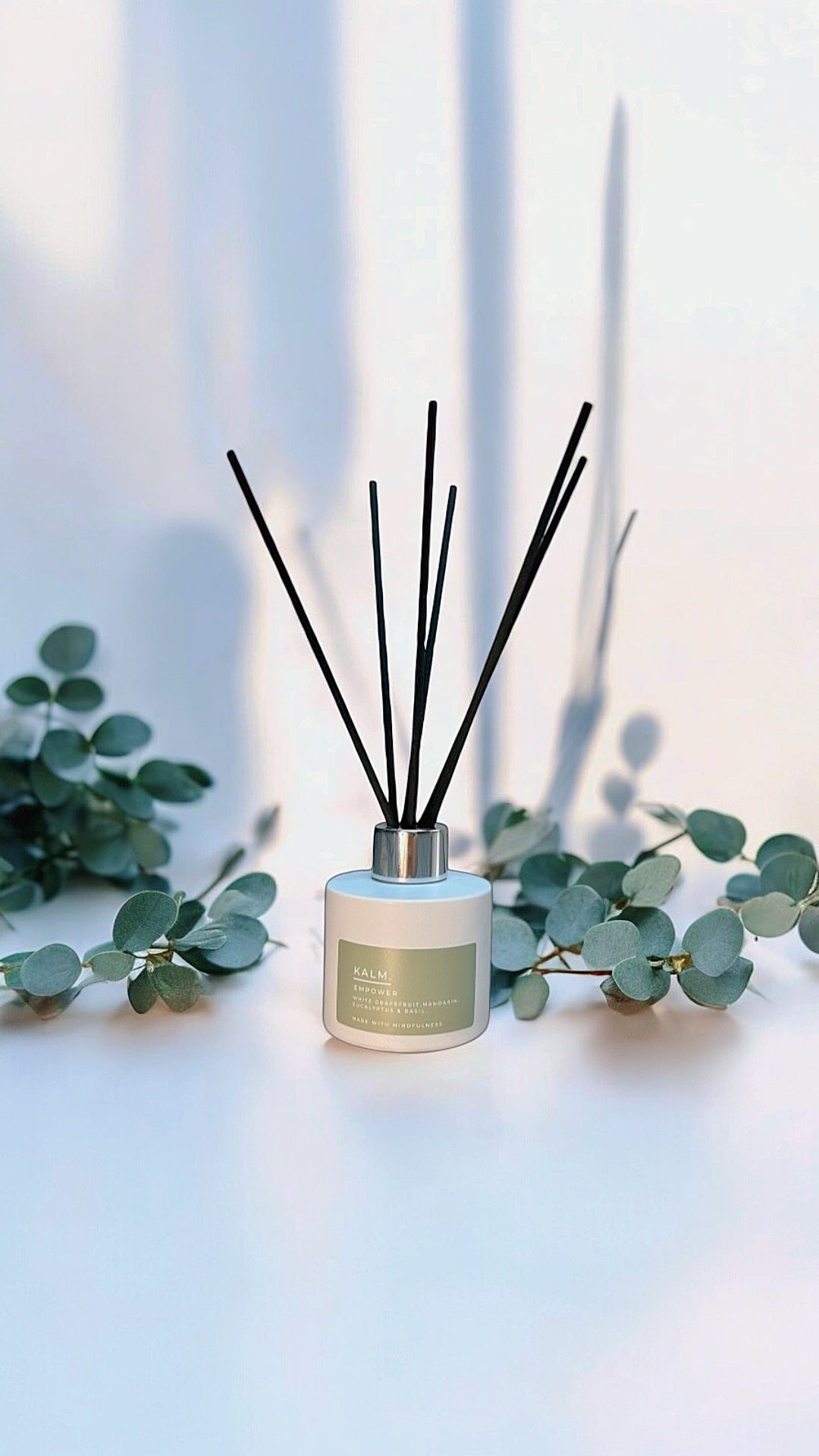 Empower Diffuser. White Grapefruit, Mandarin, Eucalyptus & Basil.