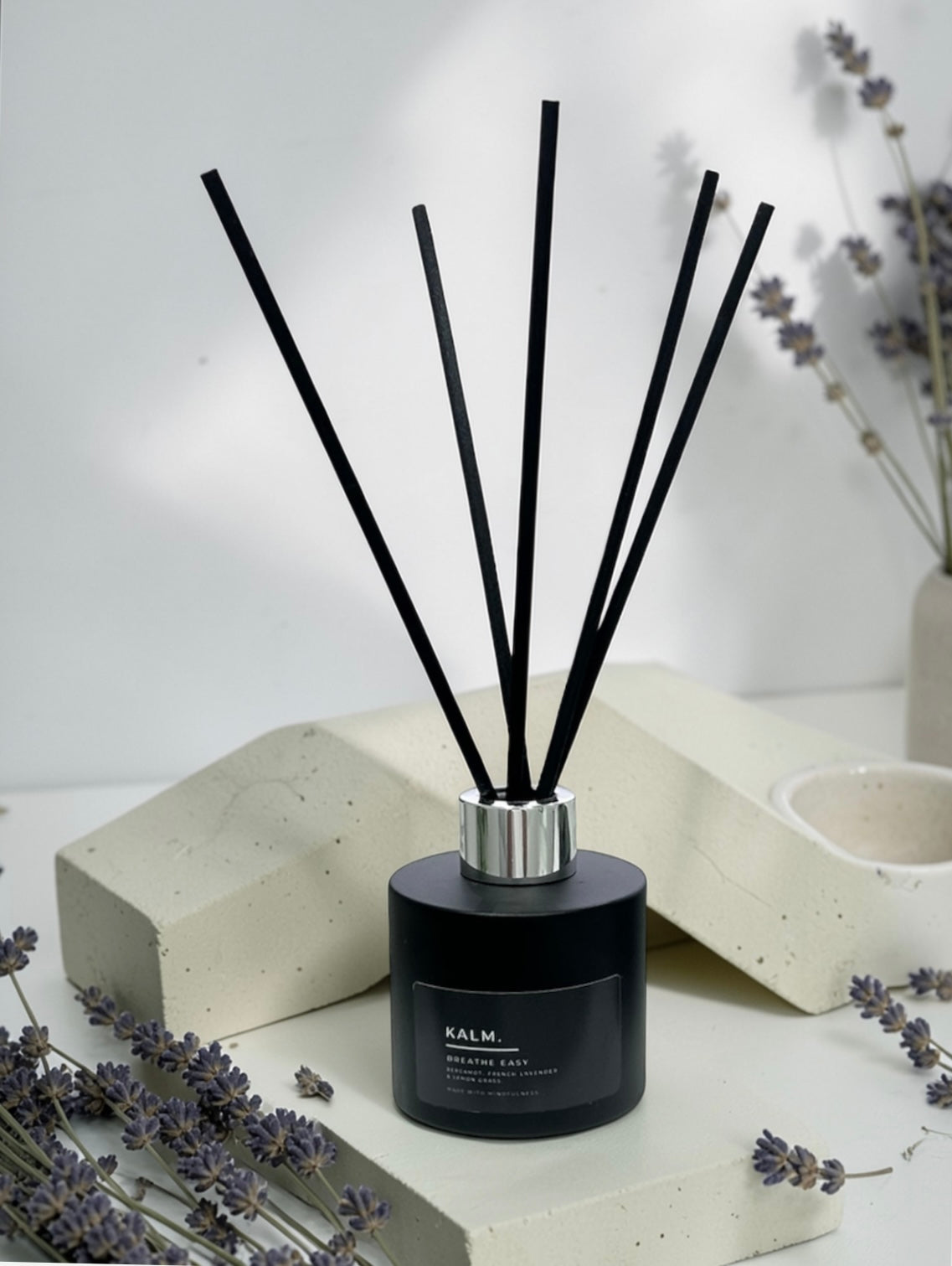 Breathe Easy Diffuser. Bergamot, French Lavender & Lemongrass. - KALM. Wellbeing Scents